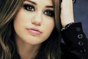 Miley Cyrus cumple los 18