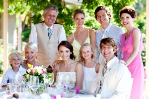 familia en una boda
