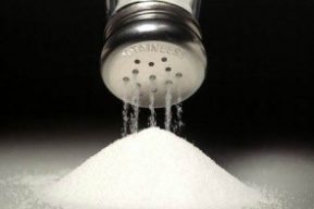 Cómo reducir el consumo de sal en las comidas