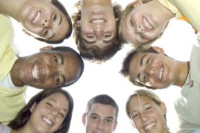 Cómo mejorar la relación con tus hermanos