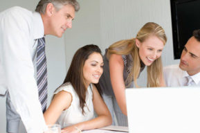Siete tips para tu superación personal en la oficina