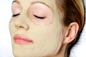 Mascarilla de belleza para renovar la piel del rostro