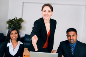 Ocho tips para mejorar el currículum en poco tiempo
