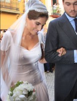 Lourdes Montes luce un vestido diseñado por ella misma el día de su boda