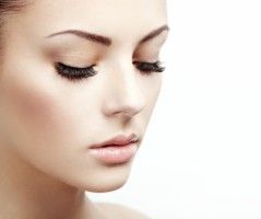 Pestañas maquilladas