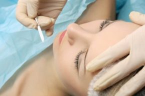 Dermaplaning, última tendencia en depilación femenina