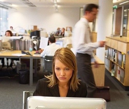 Mujer en la oficina