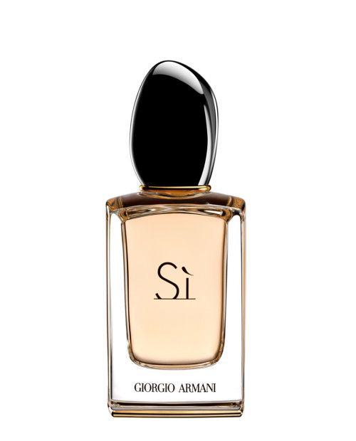 Dos perfumes de mujer