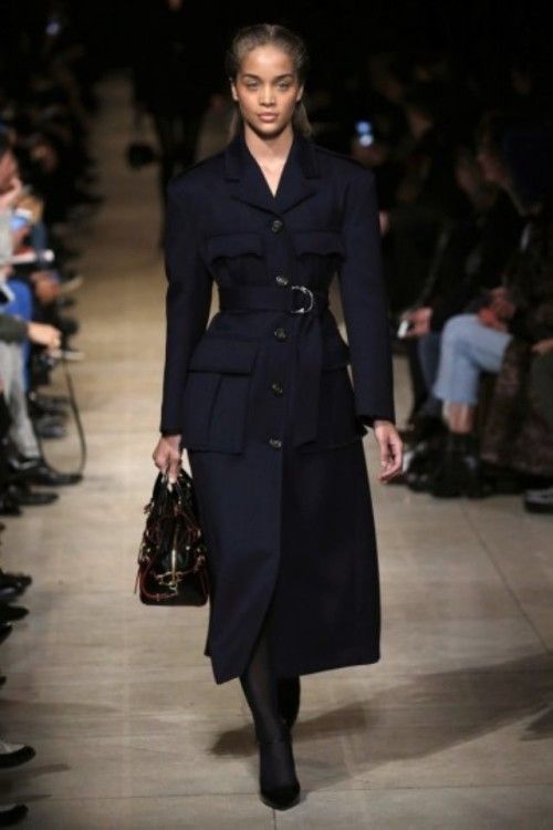 Miu Miu Otoño Invierno 2016 17 azul oscuro