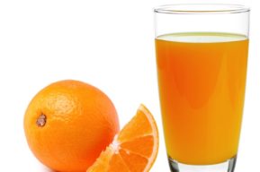 Smoothie de naranja para estar en forma y con energía