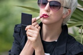 ¿Cuáles son los beneficios de usar maquillaje?