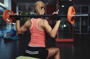 Consejos para trabajar correctamente la musculatura de los hombros