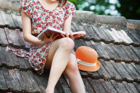 Leer en vacaciones: 6 ventajas para la familia