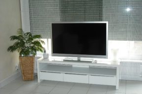 7 ventajas de ver la televisión en casa