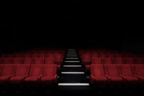 Seis razones para ir al teatro en familia