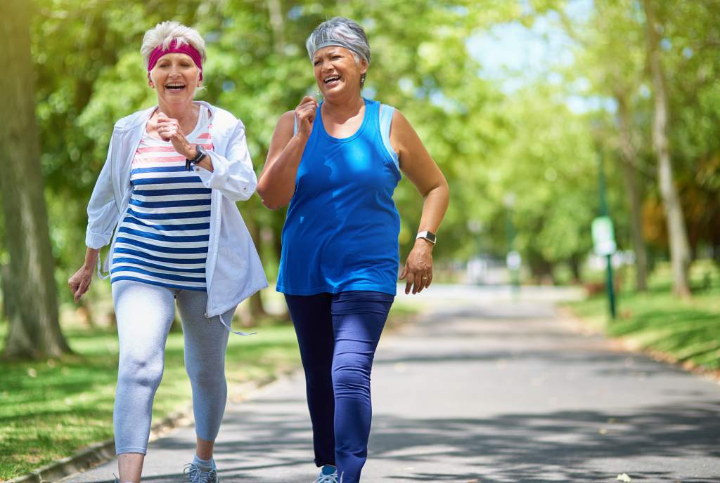 Mujeres corriendo