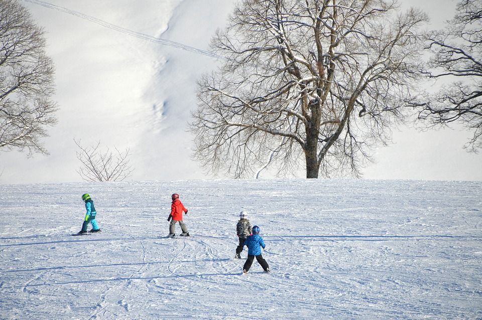 Niños en la nieve