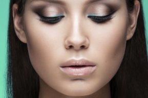 La guía definitiva para un maquillaje luminoso, sencillo y natural